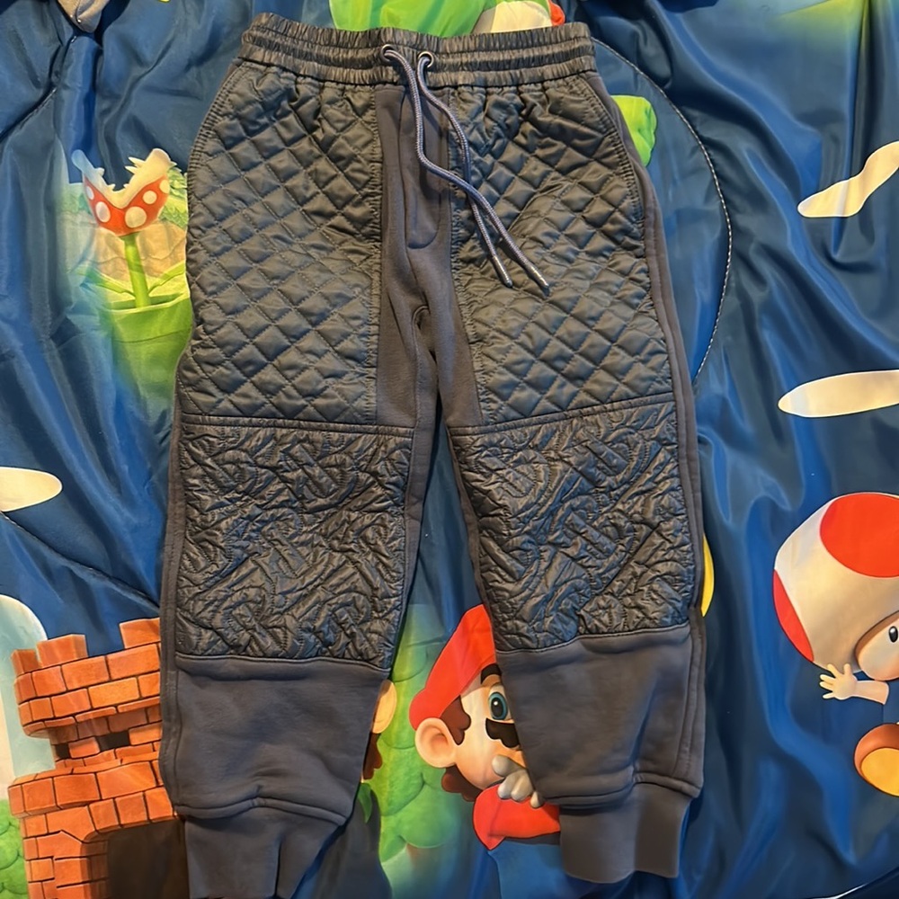 Burberry pants and Burberry top size 4